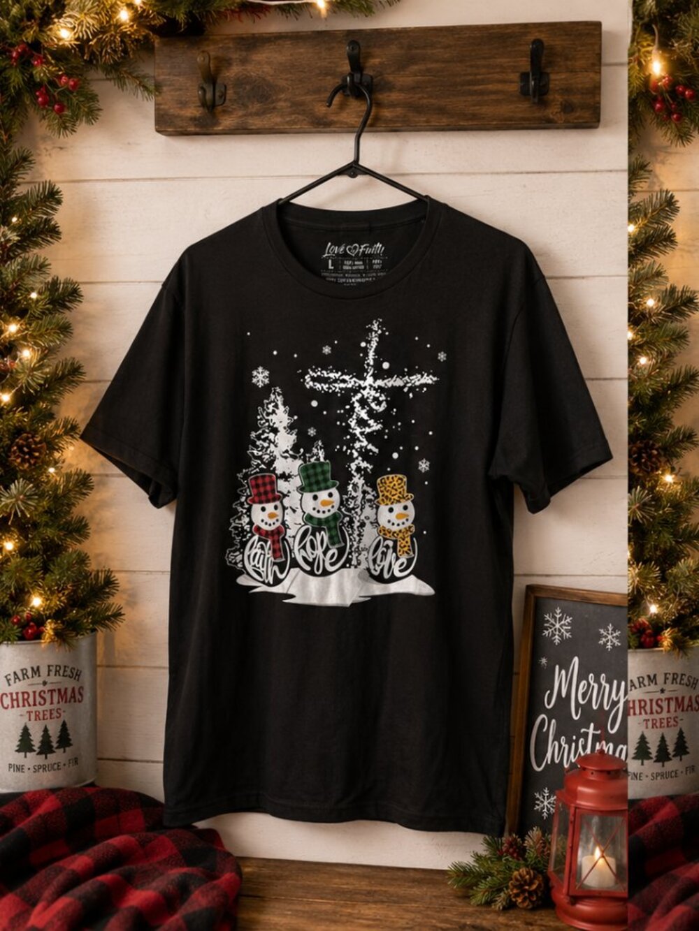 Love in Faith Christmas Snowman Graphic Tee Black Size Large